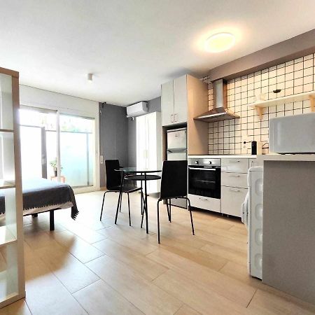 Mazi Apartments Suite Mataró Esterno foto