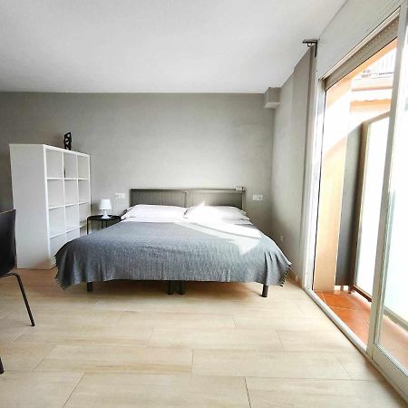 Mazi Apartments Suite Mataró Esterno foto
