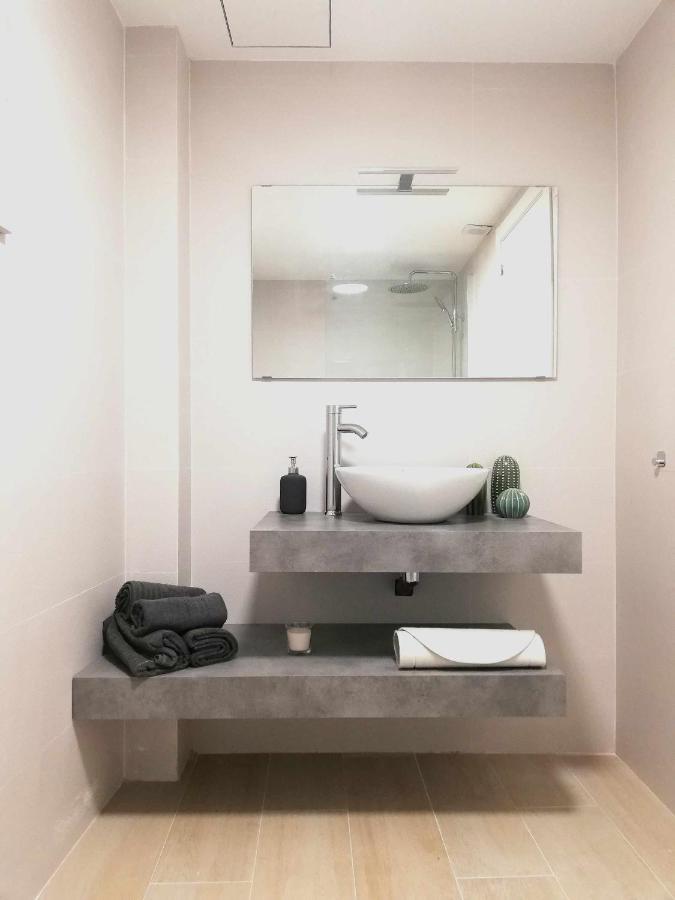 Mazi Apartments Suite Mataró Esterno foto