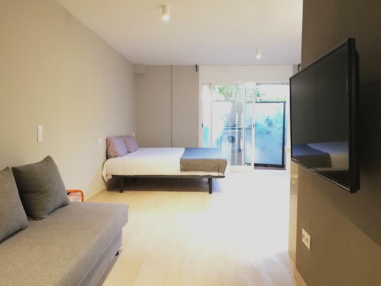 Mazi Apartments Suite Mataró Esterno foto