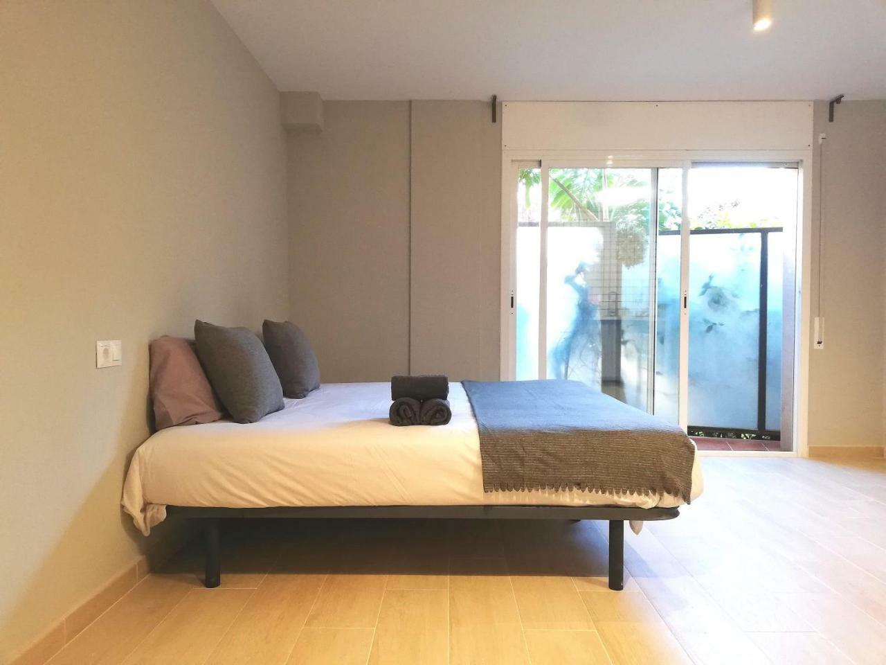 Mazi Apartments Suite Mataró Esterno foto